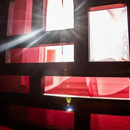 Hotel Crazy Lounge 2*