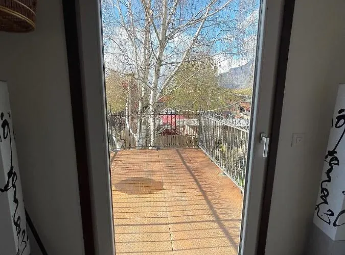 Ξενοδοχείο Crazy Lounge Aigle