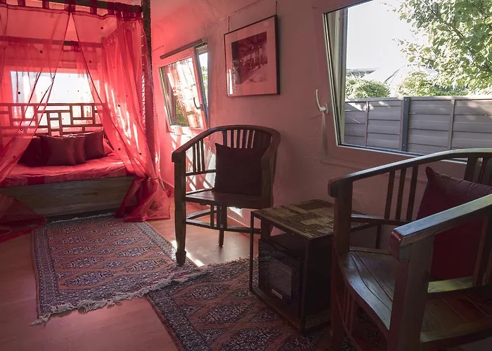 Crazy Lounge إيغل