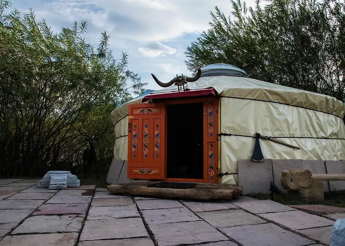 Crazy Lounge Отель Эгль