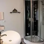 Crazy Lounge 2*