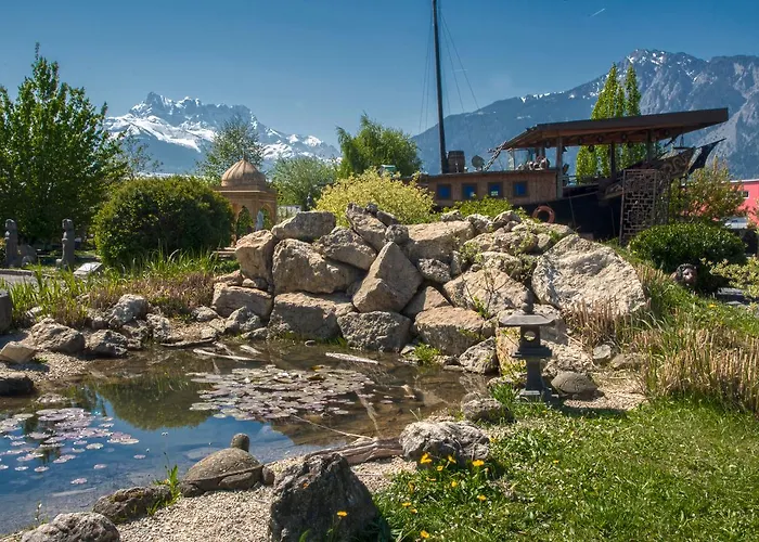 호텔 Crazy Lounge 2*