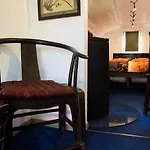 Crazy Lounge Hotel