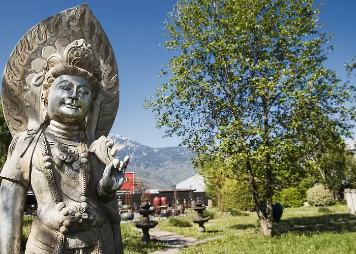 Crazy Lounge 2* Aigle